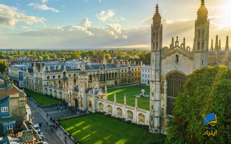 دانشگاه کمبریج برای دانشجویان مقطع دکترای این دانشگاه بورسیه‌ی تحصیلی پیتروهاس در نظر گرفته است که به صورت فول فاند در اختیار دانشجویان انگلیسی و غیرانگلیسی قرار می‌گیرد. این دانشگاه از برترین دانشگاه‌های دولتی کشور انگلستان به شمار می‌رود که در رتبه بندی جهانی QS در جایگاه سوم قرار دارد.